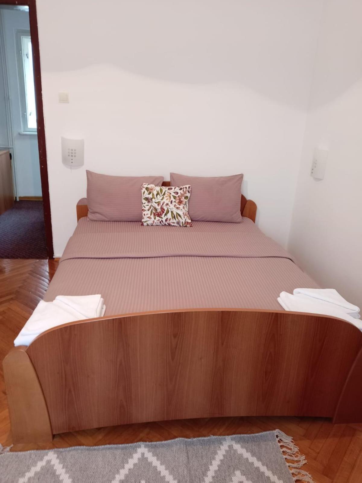 Hotel Vlasina - Vlasinsko Jezero Vlasina Rid Ngoại thất bức ảnh